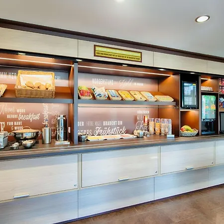Baden-airpark Hotell 3*