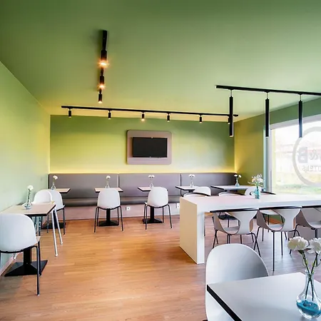 Hotel Baden-airpark 3*